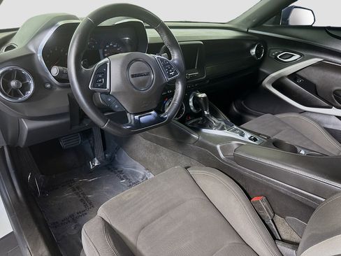Used 2021 Chevrolet Camaro LT image 21