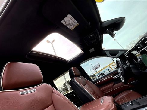 Used 2024 GMC Sierra 2500 Denali Ultimate image 23