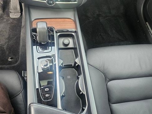 Certified 2024 Volvo V60 B5 Cross Country Plus image 24