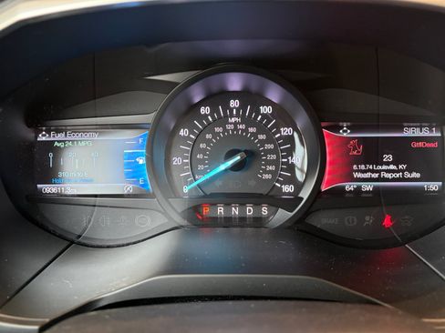 Used 2019 Ford Edge SEL w/ Equipment Group 201A FWD image 18