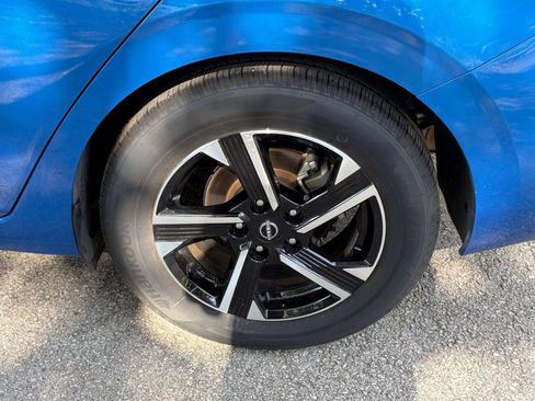 Used 2025 Nissan Sentra SV FWD image 29