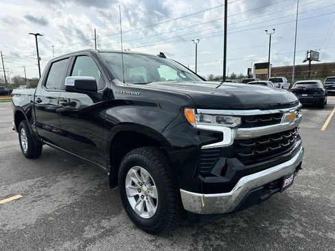 Used 2025 Chevrolet Silverado 1500 LT image 8