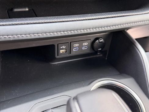 Used 2022 Toyota Highlander XSE AWD/4WD image 24