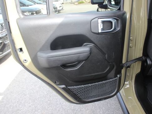 Used 2026 Jeep Gladiator Mojave AWD/4WD image 20