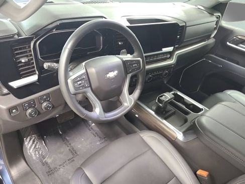 Used 2024 Chevrolet Silverado 1500 LT AWD/4WD image 20