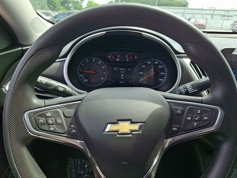 Used 2023 Chevrolet Malibu LS FWD image 25