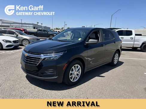 Used 2023 Chevrolet Equinox LS w/ LPO, Cargo Package FWD image 1