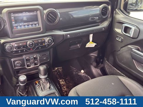Used 2022 Jeep Wrangler Unlimited Sport AWD/4WD image 25