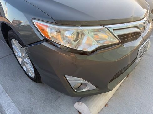 Used 2013 Toyota Camry XLE w/ Convenience Pkg image 14