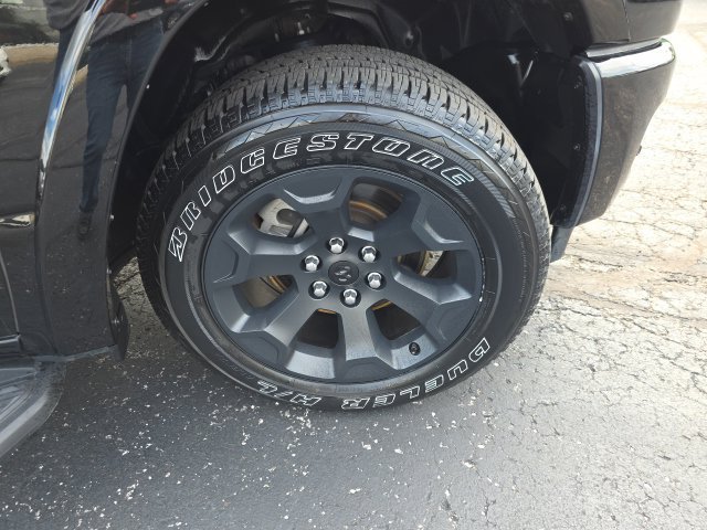 Used 2025 RAM 1500 Big Horn AWD/4WD image 36