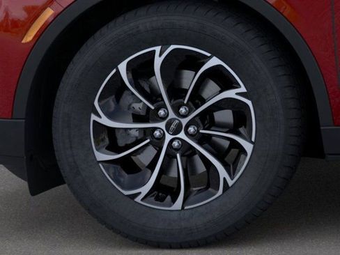 Used 2026 Lincoln Nautilus Premier image 19