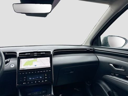 Used 2024 Hyundai Tucson Limited image 25