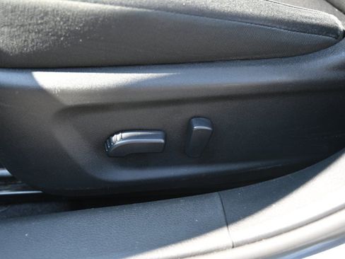 Used 2024 Nissan Altima 2.5 SV FWD image 14