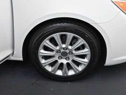Used 2013 Buick LaCrosse Leather FWD image 32