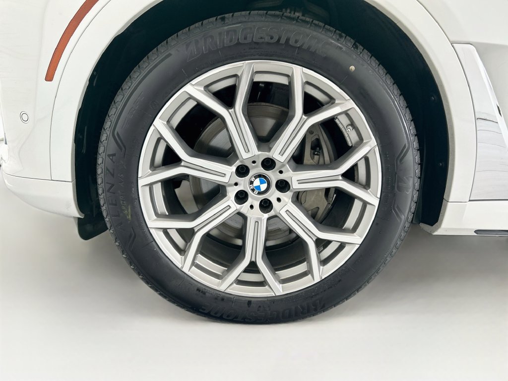 Used 2019 BMW X7 xDrive40i w/ Premium Package AWD/4WD image 29