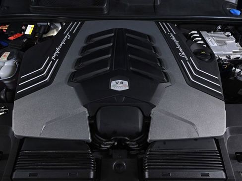 Used 2021 Lamborghini Urus image 34