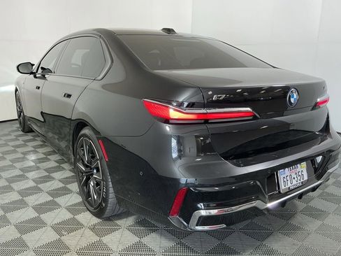 Used 2024 BMW i7 M70 w/ Executive Package image 6