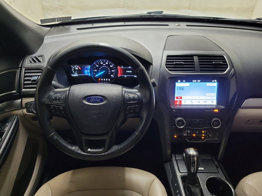 Used 2019 Ford Explorer XLT w/ Equipment Group 202A AWD/4WD image 22