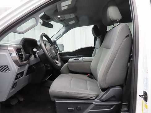 Used 2024 Ford F150 XLT w/ Tow/Haul Package image 9