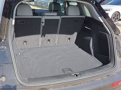 Certified 2024 Audi Q5 2.0T Premium w/ Convenience Package image 12