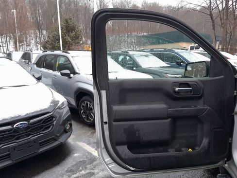 Used 2019 Chevrolet Silverado 1500 W/T w/ WT Convenience Package AWD/4WD image 10