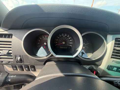 Used 2008 Toyota 4Runner SR5 RWD image 17