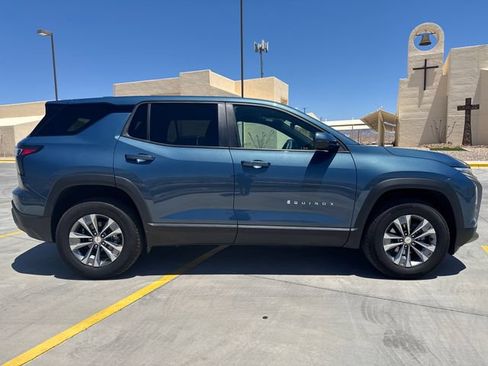Used 2025 Chevrolet Equinox LT AWD/4WD image 6