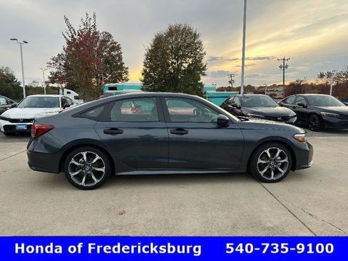 Certified 2025 Honda Civic Sport Touring image 7