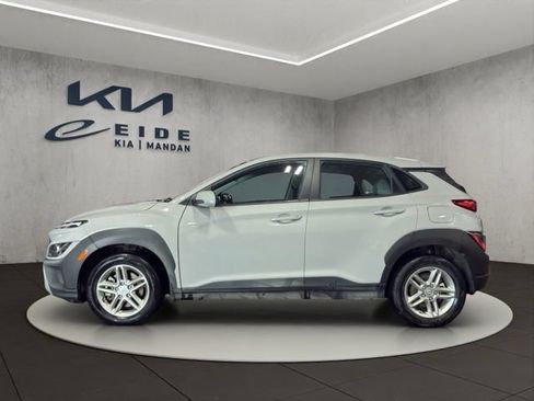 Used 2022 Hyundai Kona SE AWD/4WD image 11