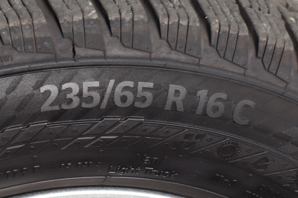 Used 2025 Ford Transit 250 148 Medium Roof w/ Load Area Protection Package RWD image 43