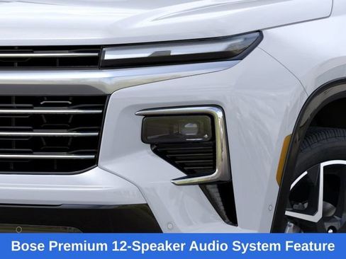 New 2026 Chevrolet Traverse High Country w/ LPO, Floor Liner Package AWD/4WD image 11