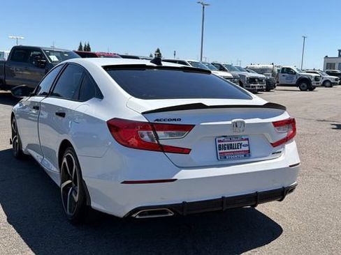 Used 2021 Honda Accord Sport image 5