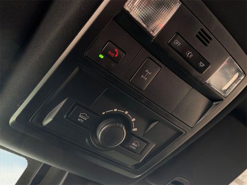 Certified 2023 Toyota Tacoma TRD Off-Road image 34