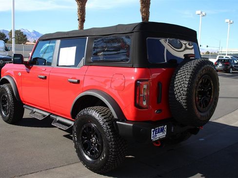 Used 2022 Ford Bronco Wildtrak image 5