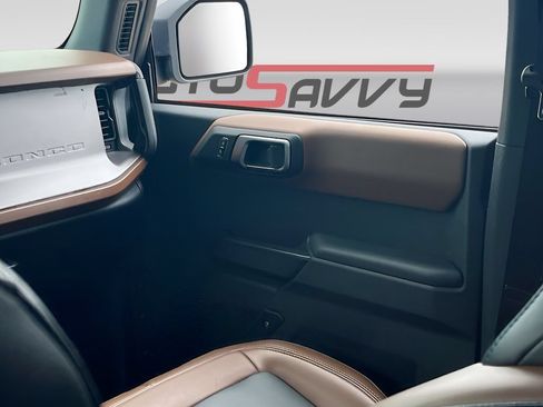 Used 2024 Ford Bronco Outer Banks AWD/4WD image 23