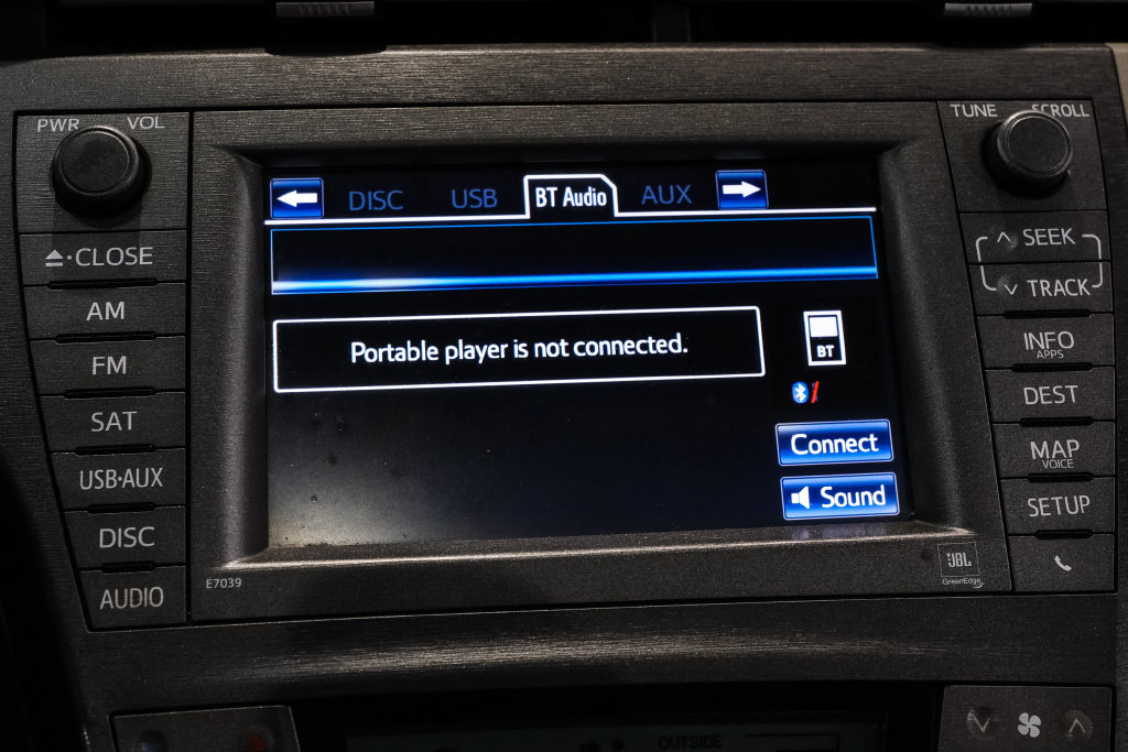 Used 2012 Toyota Prius Four w/ Deluxe Solar Roof Pkg FWD image 28