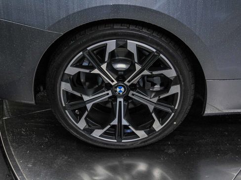 Used 2025 BMW 430i Convertible w/ Premium Package image 14