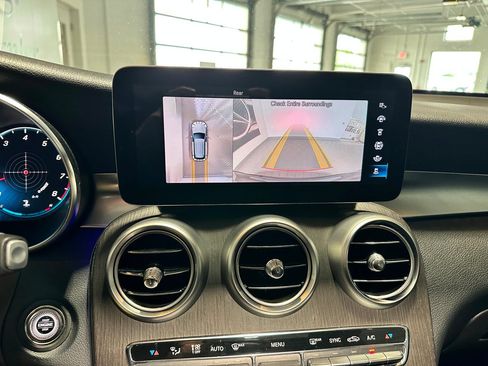 Used 2022 Mercedes-Benz GLC 300 4MATIC image 8