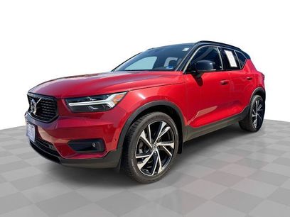 Used 2019 Volvo XC40 T5 R-Design
