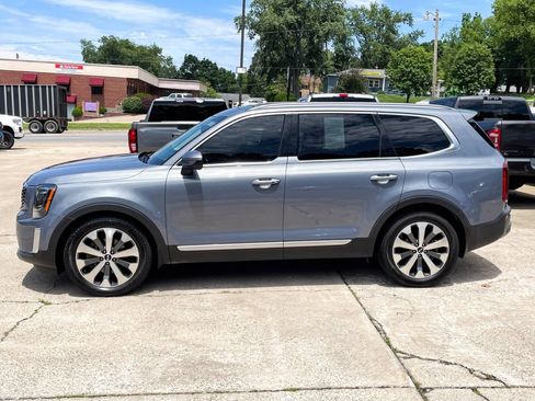 Used 2020 Kia Telluride S w/ S 8 Passenger Seating Package AWD/4WD image 3