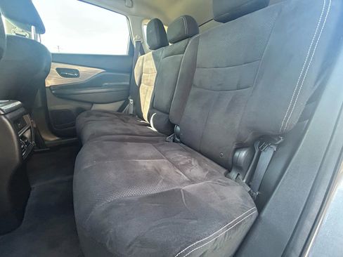 Used 2017 Nissan Murano SV w/ Premium Package image 16