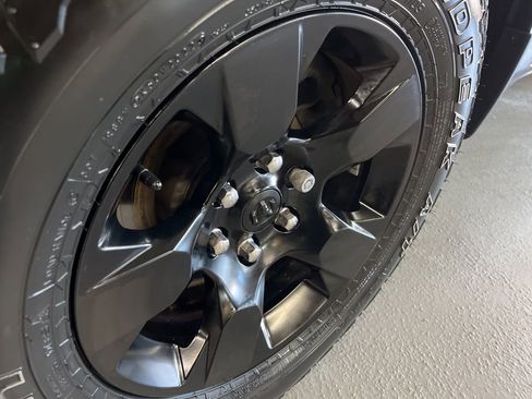 Used 2023 RAM 1500 Big Horn image 12