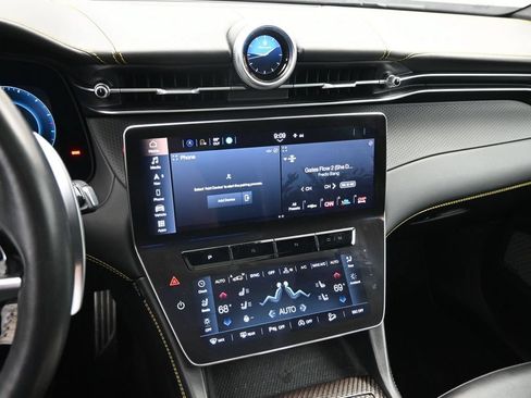 Used 2023 Maserati Grecale Modena AWD/4WD image 14