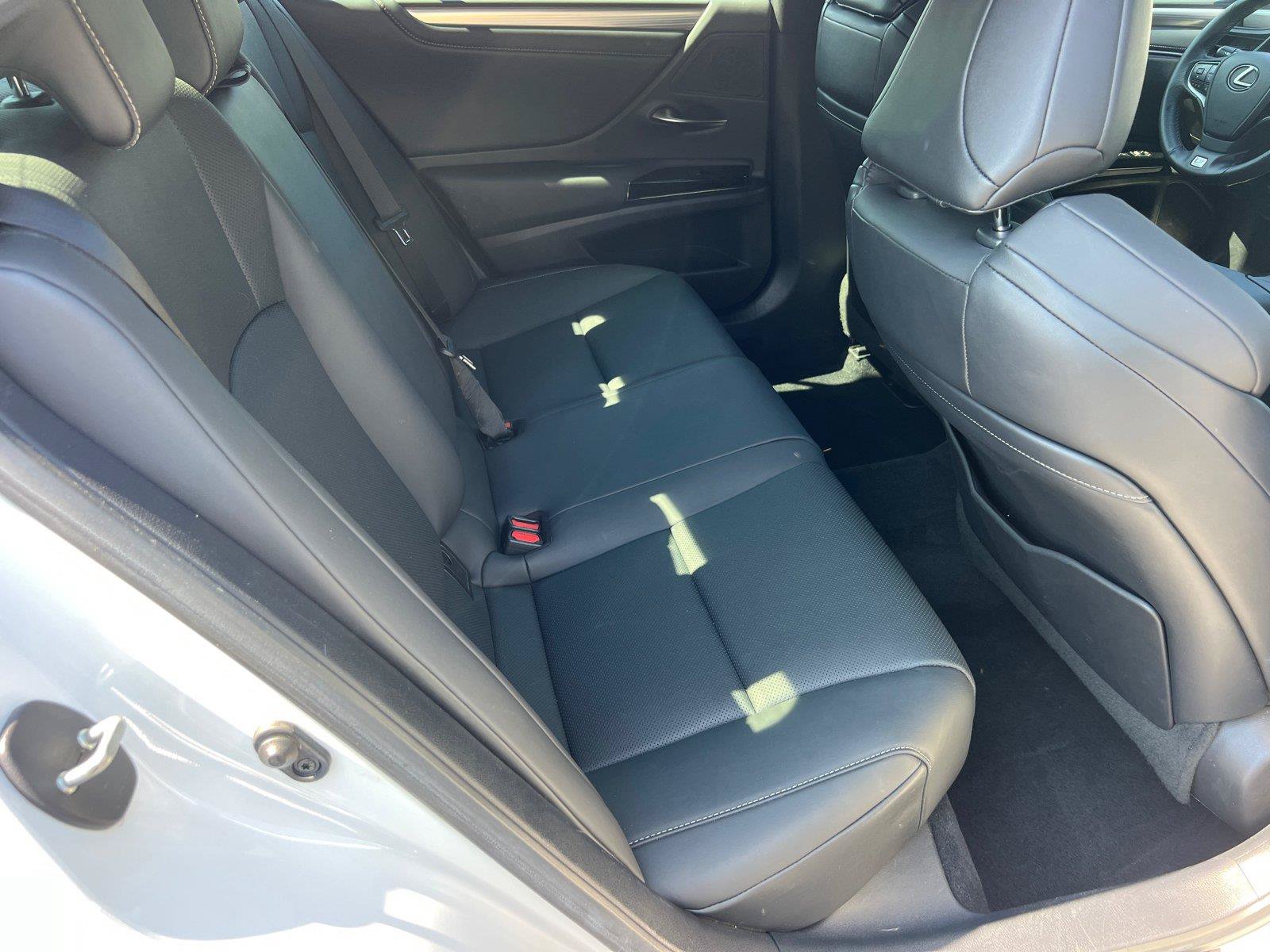 Certified 2022 Lexus ES 350 F Sport w/ Accessory Package FWD image 15