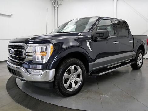 Used 2021 Ford F150 XLT w/ Equipment Group 302A High AWD/4WD image 3