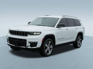 Used 2023 Jeep Grand Cherokee L Limited AWD/4WD video 3