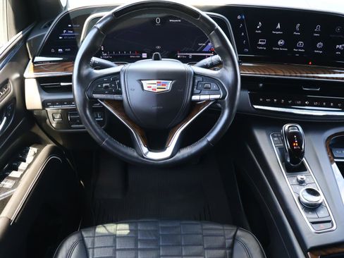 Used 2024 Cadillac Escalade ESV Premium Luxury Platinum AWD/4WD image 16