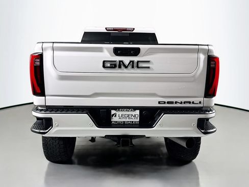 Used 2024 GMC Sierra 2500 Denali w/ Denali Reserve Package AWD/4WD image 7