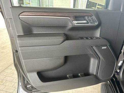 New 2026 GMC Sierra 1500 SLT w/ SLT Premium Plus Package image 10