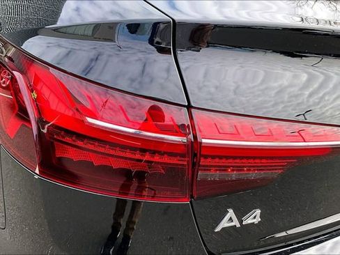 Used 2023 Audi A4 2.0T Premium w/ Convenience Package image 23
